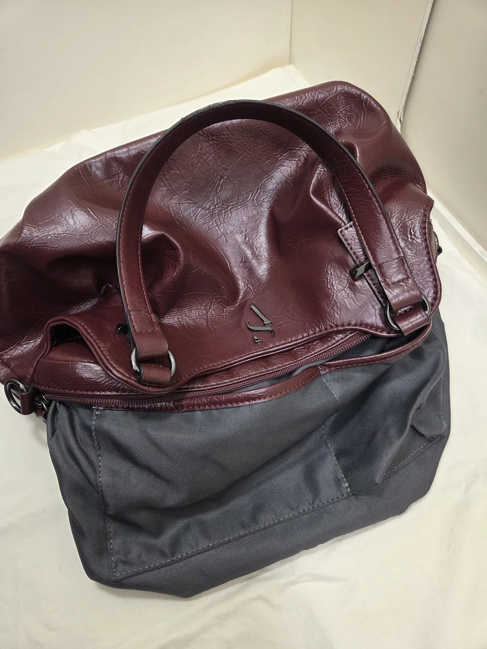 Simply Vera Vera Wang Shoulder Bag
